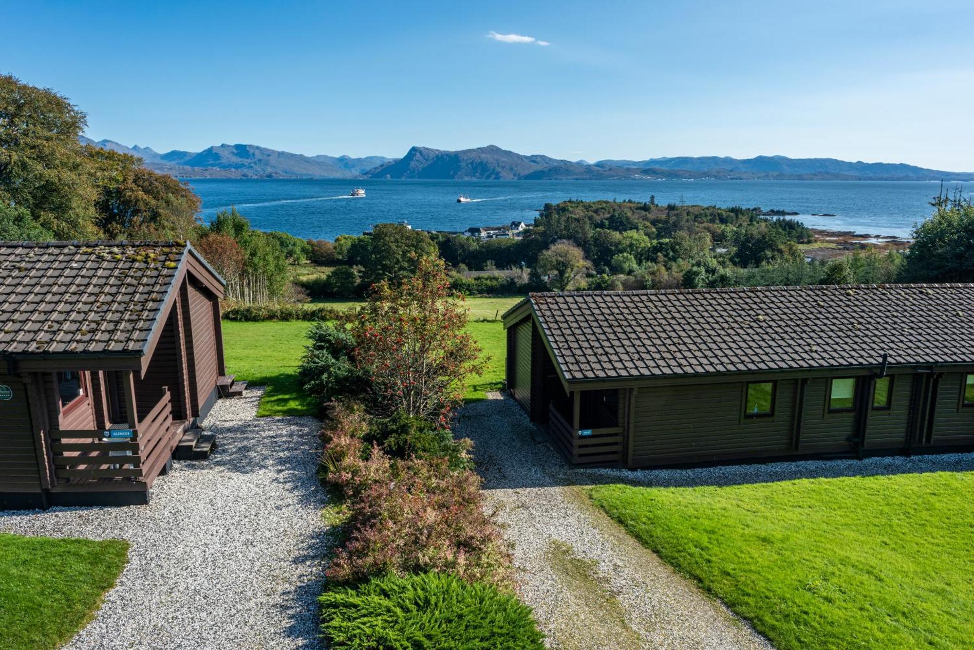 Armadale Castle Cabins Ardvasar  Екстериор снимка