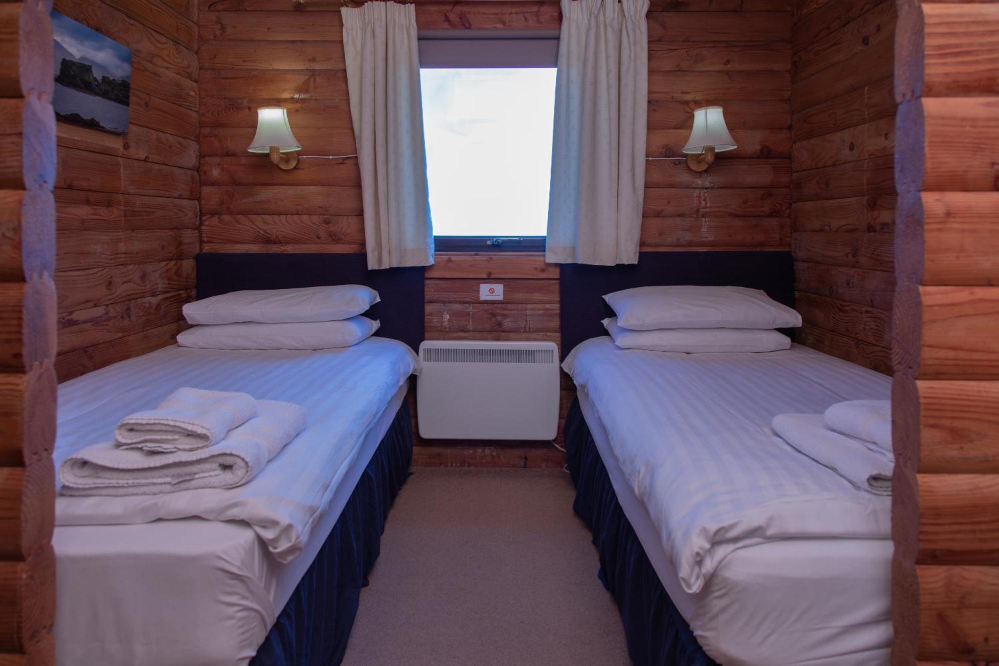 Armadale Castle Cabins Ardvasar  Екстериор снимка